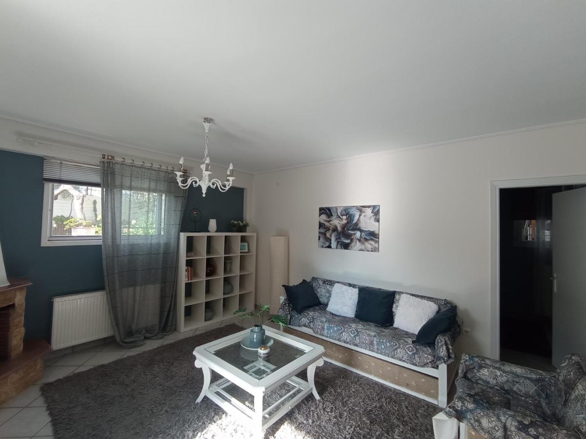 דירות ארטמידה Flat With Garden Near Sea, Port And Airport מראה חיצוני תמונה